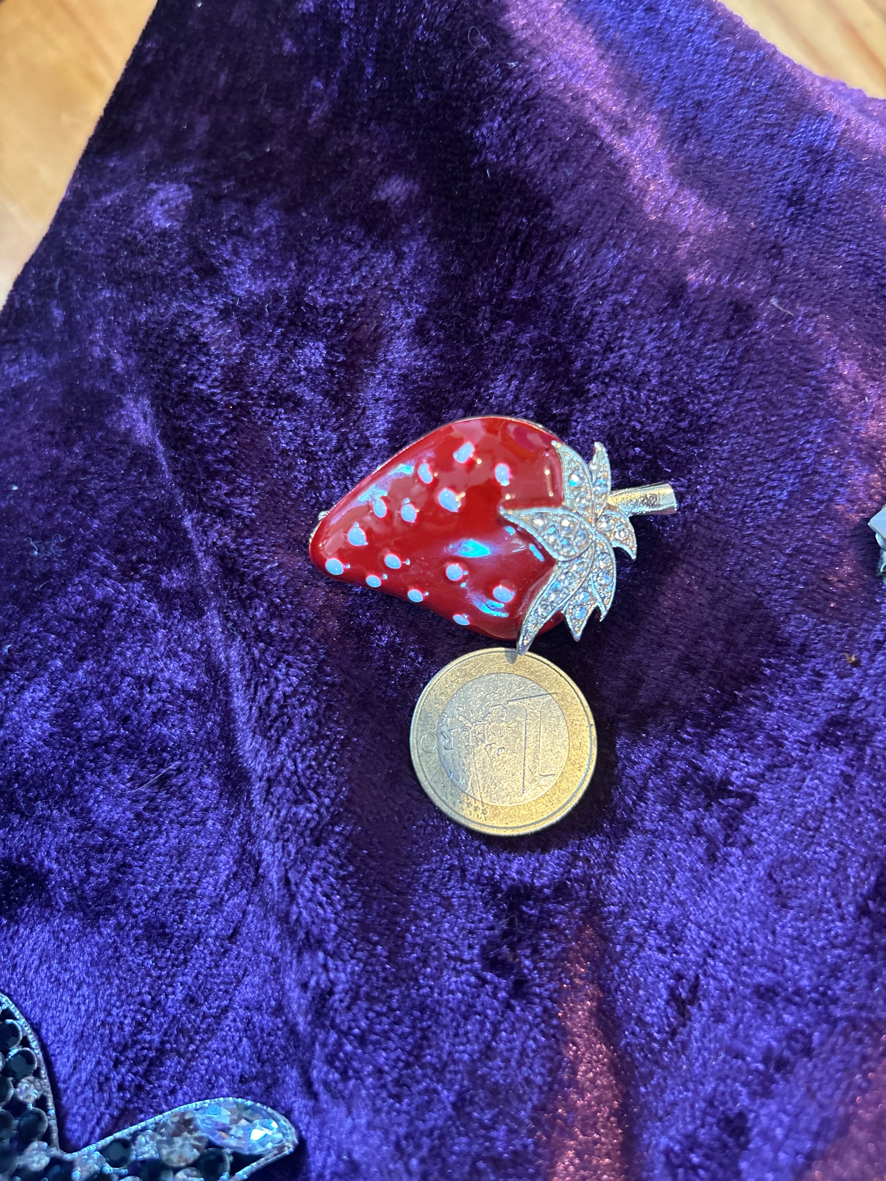 Cute strawberry brooch