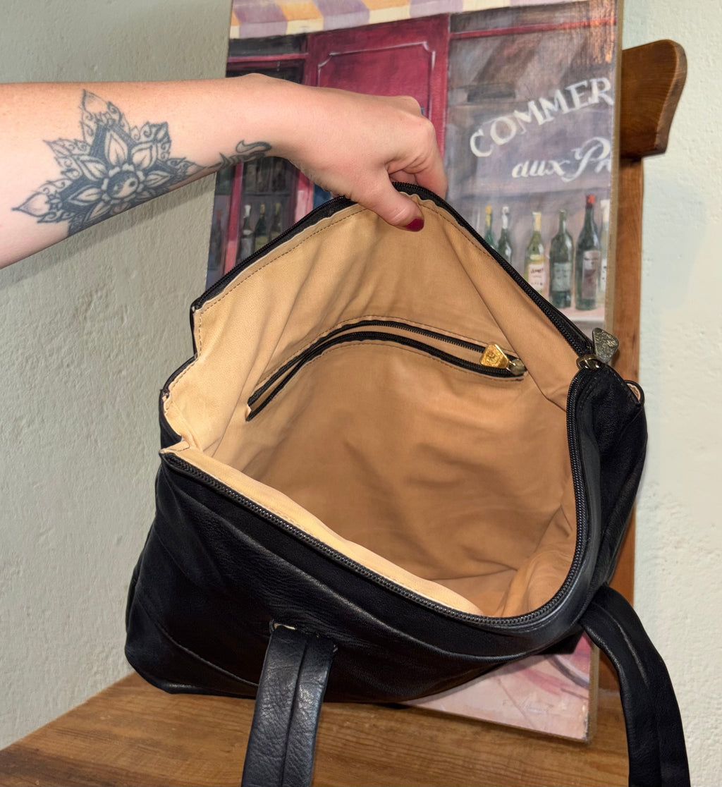 ‘The Everyday’ leather medium tote style bag